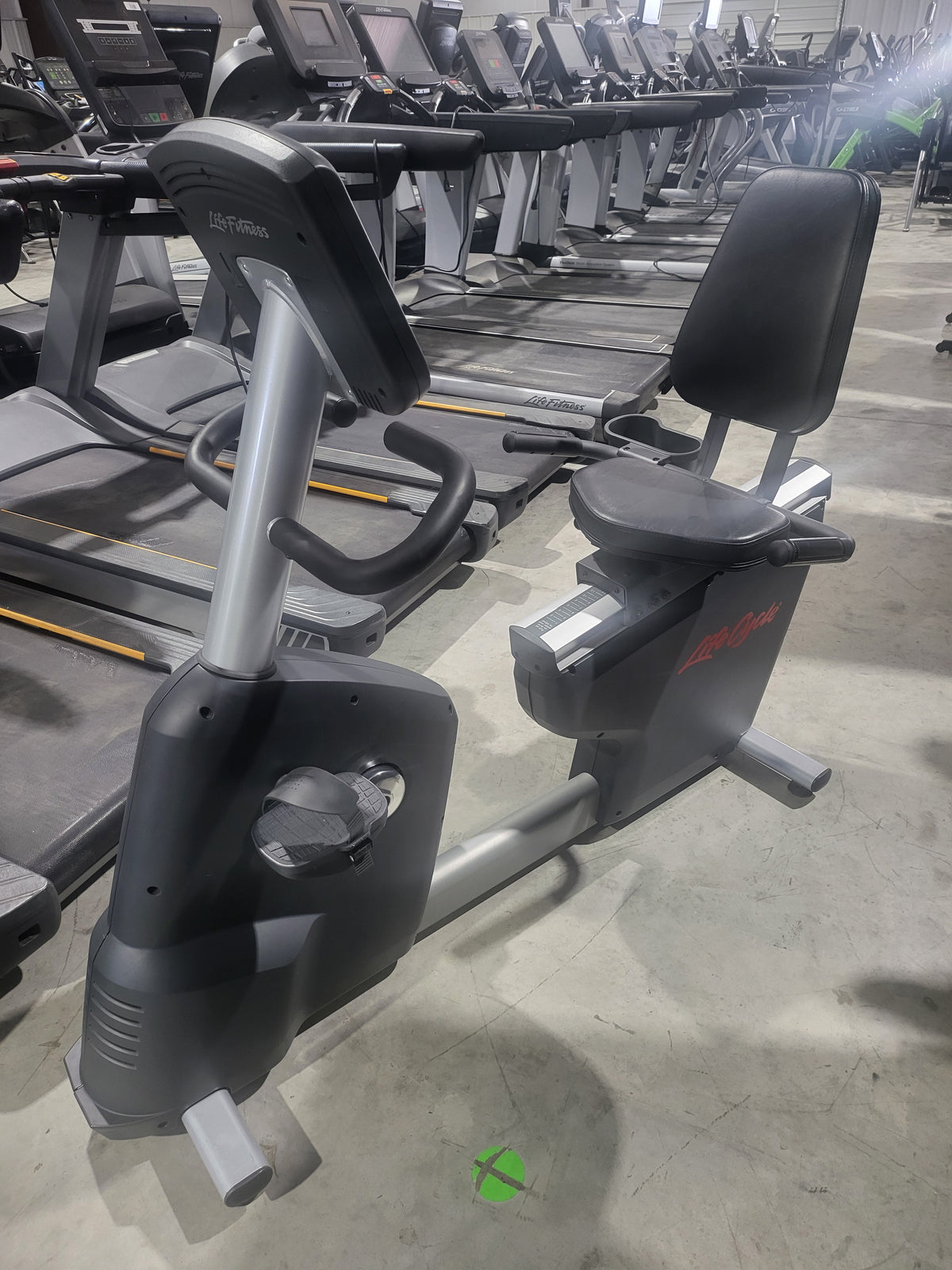 Life Fitness Activate Recumbent Bike