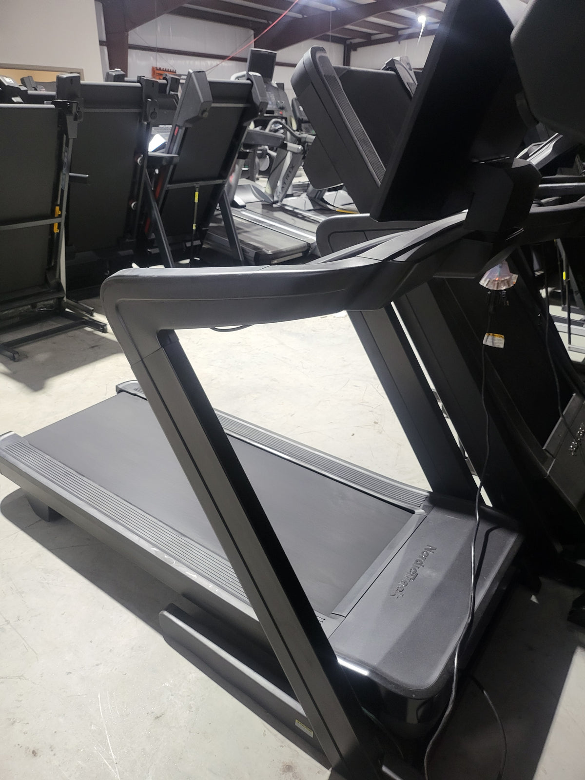 SOLE F63 Treadmill